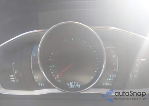 2015 Volvo Xc70 3.2 Premier z USA, uszkodzony, nr VIN YV4952NK9F1208358